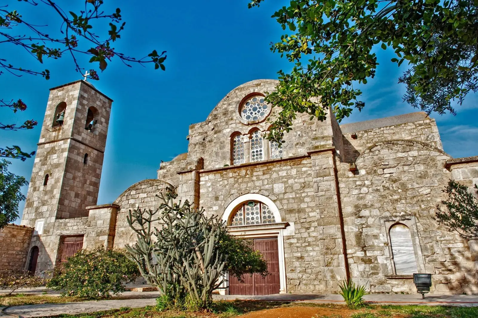 Illustration for Church of Cyprus Gains Autocephaly